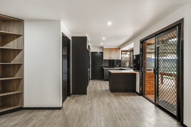 Photo - 6 Drewery Street, Wilsonton QLD 4350 - Image 5