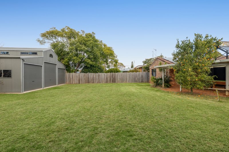 Photo - 6 Drewery Street, Wilsonton QLD 4350 - Image 15