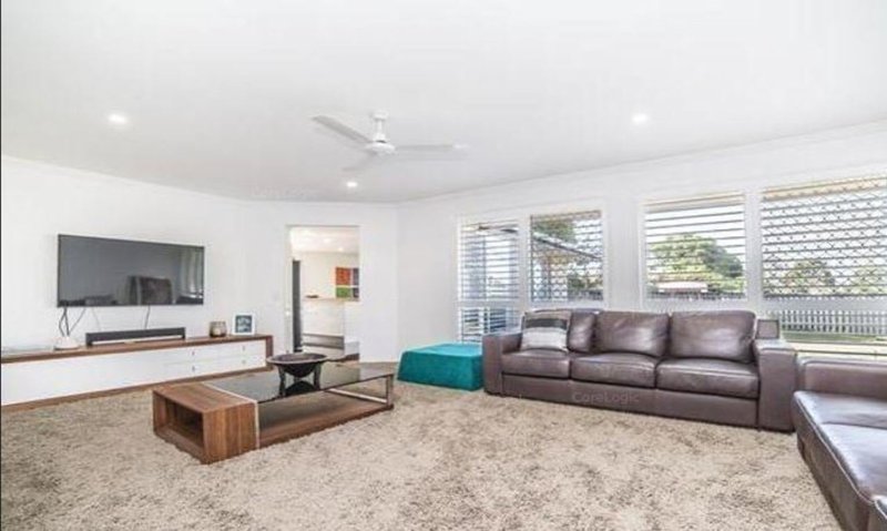 Photo - 6 Drift Away Court, Robina QLD 4226 - Image 5