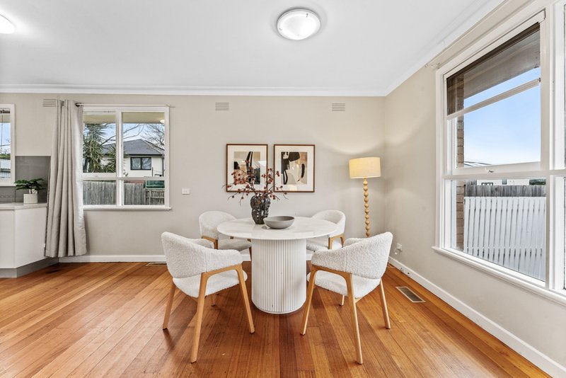 Photo - 6 Duband Street, Burwood East VIC 3151 - Image 6