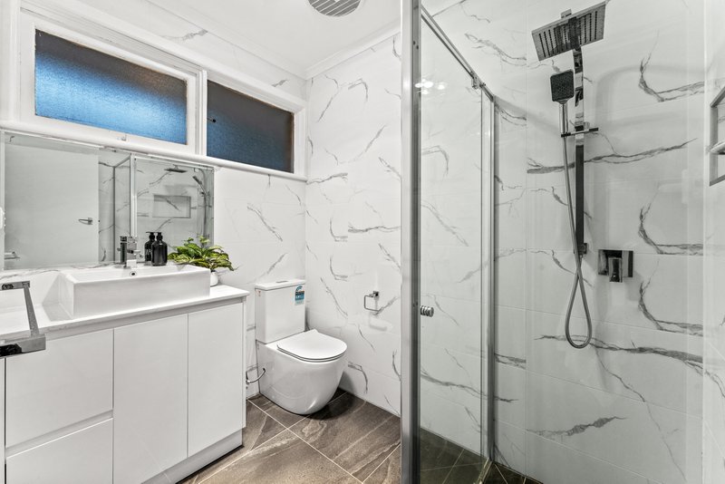 Photo - 6 Duband Street, Burwood East VIC 3151 - Image 11