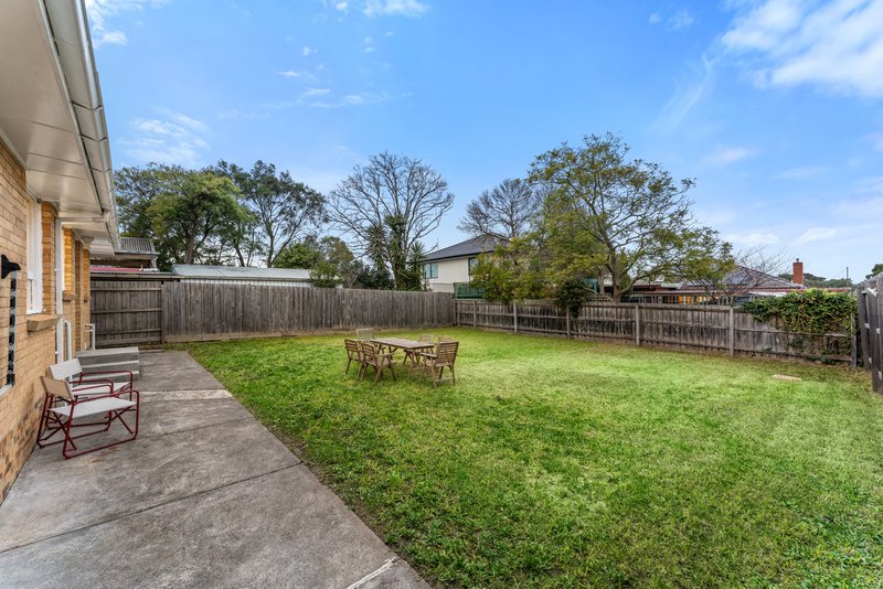 Photo - 6 Duband Street, Burwood East VIC 3151 - Image 12