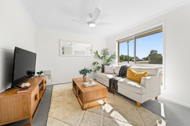 Photo - 6 Dudman Street, Collingwood Park QLD 4301 - Image 9