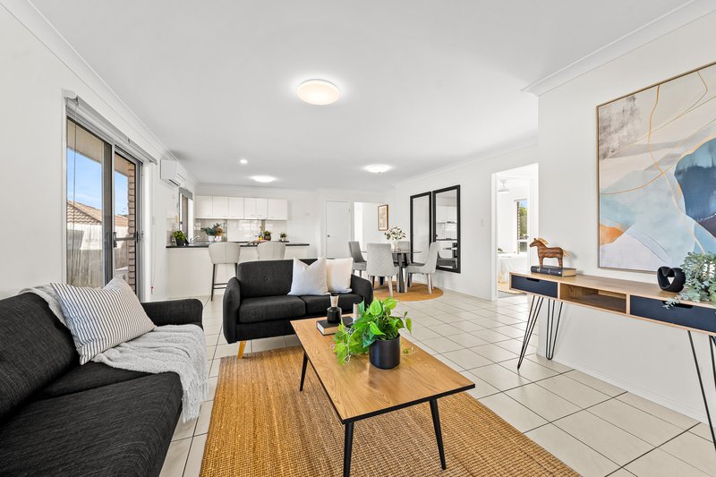 Photo - 6 Dudman Street, Collingwood Park QLD 4301 - Image 11