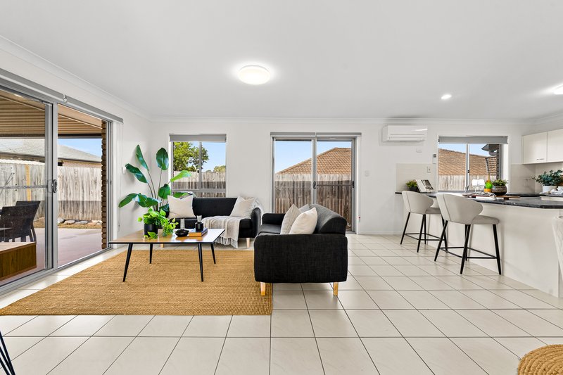 Photo - 6 Dudman Street, Collingwood Park QLD 4301 - Image 12