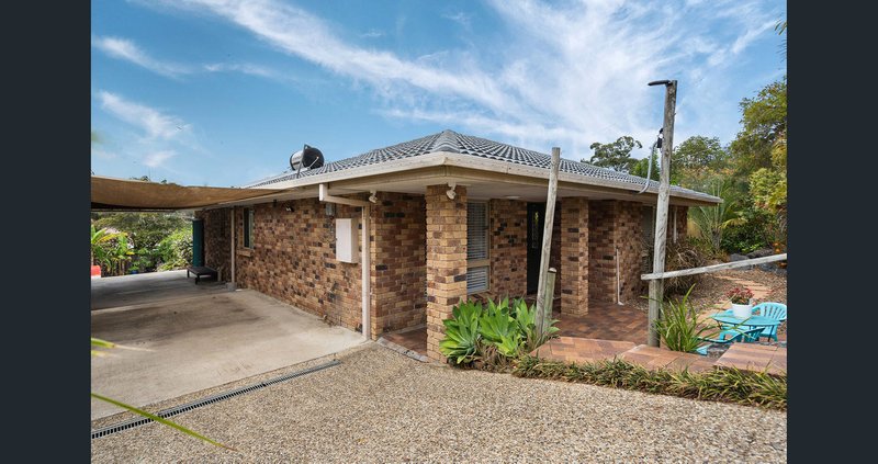 Photo - 6 Duesbury Crescent, Edens Landing QLD 4207 - Image 2