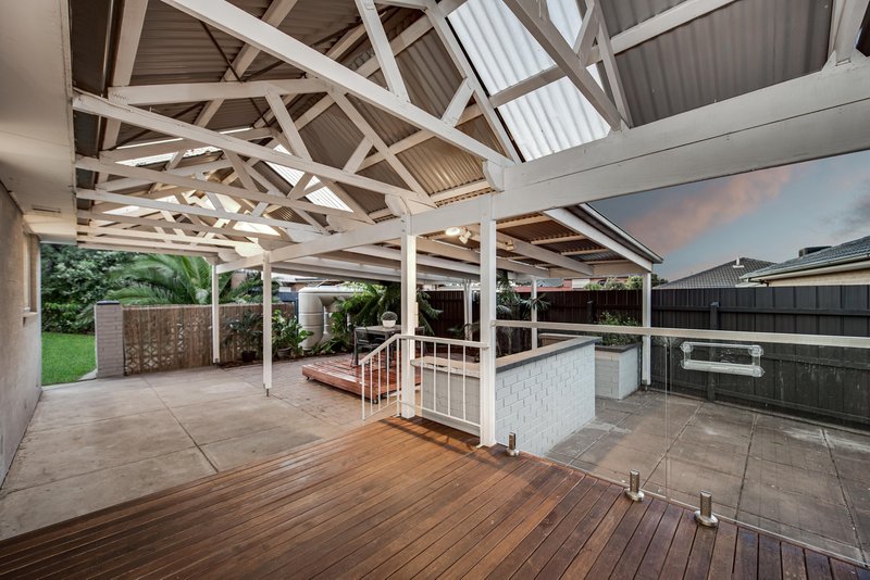 Photo - 6 Duggan Place, Gladstone Park VIC 3043 - Image 23