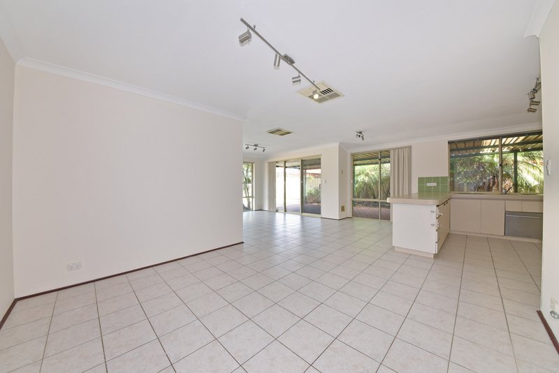 Photo - 6 Dumbarton Loop, Kinross WA 6028 - Image 10