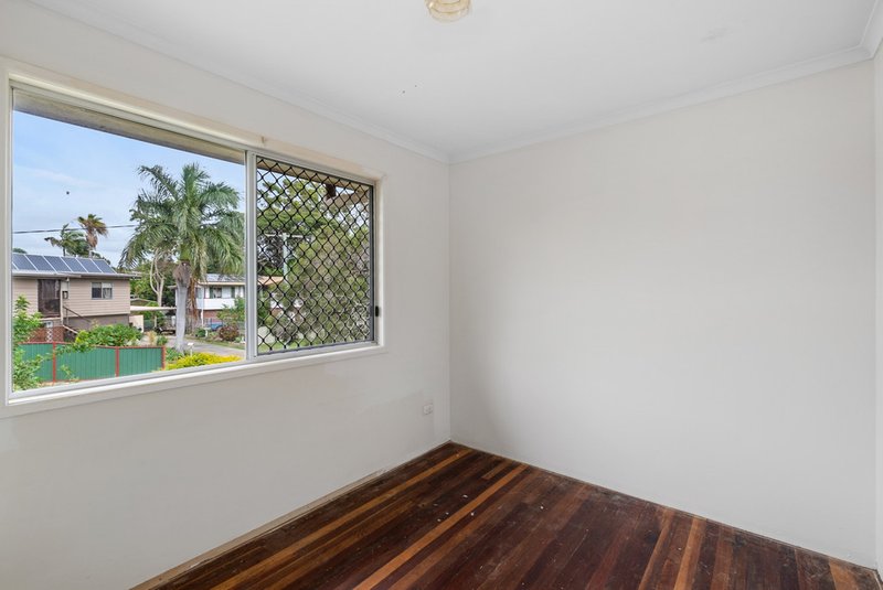 Photo - 6 Dunstan Drive, Deception Bay QLD 4508 - Image 7