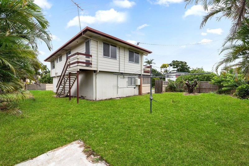 Photo - 6 Dunstan Drive, Deception Bay QLD 4508 - Image 11