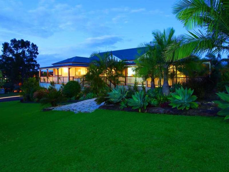 Photo - 6 Duror Street, Pacific Pines QLD 4211 - Image 2