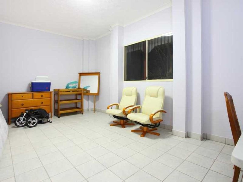 Photo - 6 Duror Street, Pacific Pines QLD 4211 - Image 23