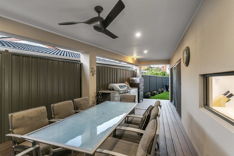 Photo - 6 Dutton Grove, West Lakes Shore SA 5020 - Image 9