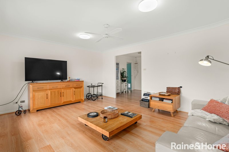 Photo - 6 Dynet Close, Bomaderry NSW 2541 - Image 3