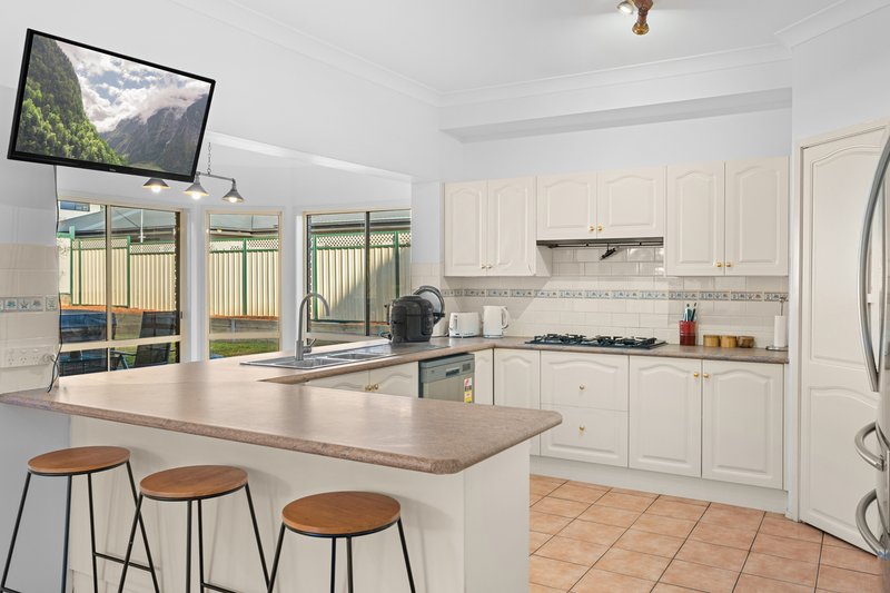 Photo - 6 Dyson Place, Glenmore Park NSW 2745 - Image 3