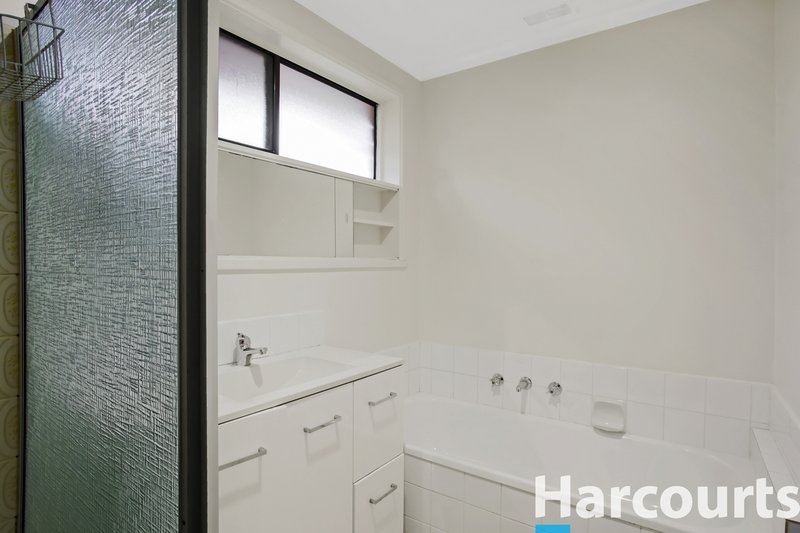 Photo - 6 Eagle Drive, Pakenham VIC 3810 - Image 7