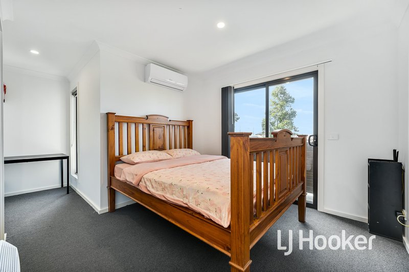 Photo - 6 Earhart Street, Pakenham VIC 3810 - Image 5