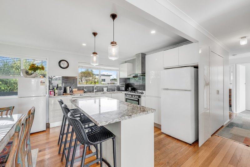 Photo - 6 Earnshaw Street, Golden Beach QLD 4551 - Image 2