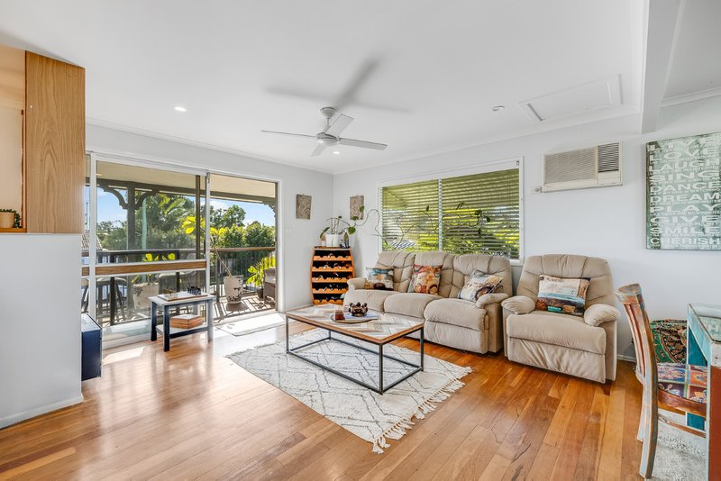 Photo - 6 Earnshaw Street, Golden Beach QLD 4551 - Image 3