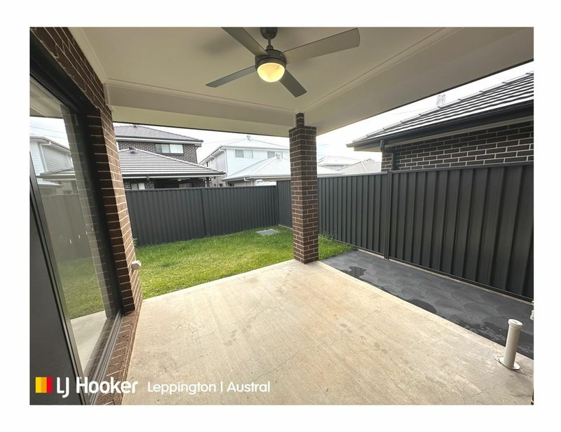 Photo - 6 Eclipse Street, Oran Park NSW 2570 - Image 8