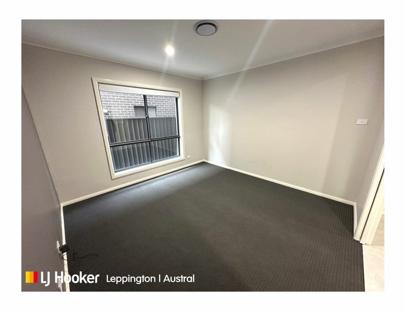 Photo - 6 Eclipse Street, Oran Park NSW 2570 - Image 12