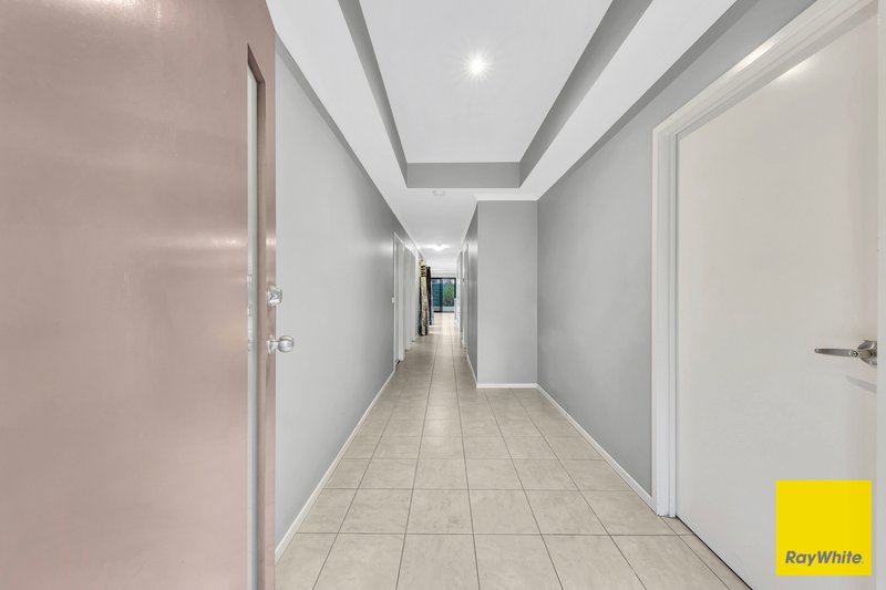 Photo - 6 Edgevale Way, Tarneit VIC 3029 - Image 3