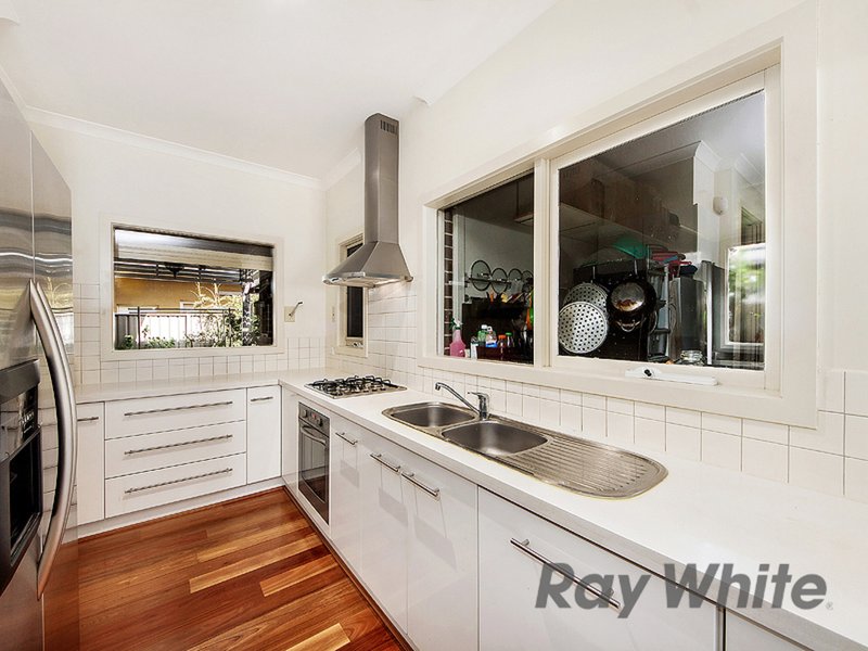 Photo - 6 Edgewood Court, Cairnlea VIC 3023 - Image 3