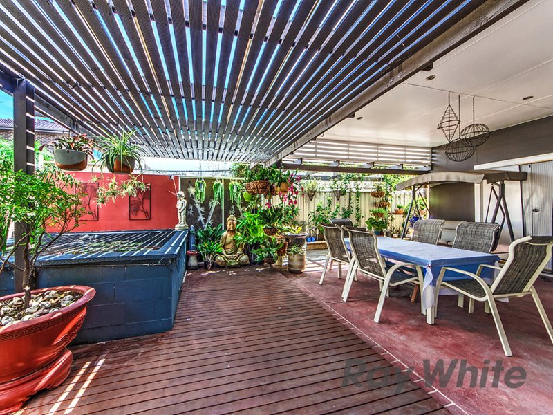 Photo - 6 Edgewood Court, Cairnlea VIC 3023 - Image 8