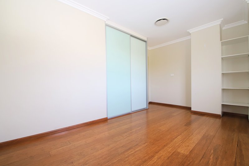 Photo - 6 Edinburgh Drive, Revesby Heights NSW 2212 - Image 8