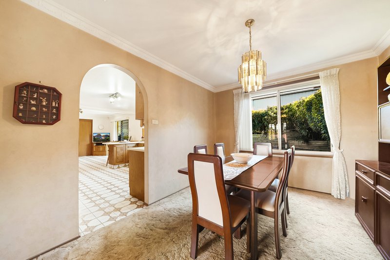 Photo - 6 Edith Street, Girraween NSW 2145 - Image 5