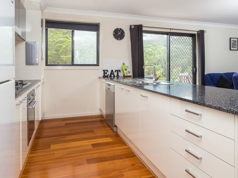 Photo - 6 Elford Way, Malua Bay NSW 2536 - Image 4