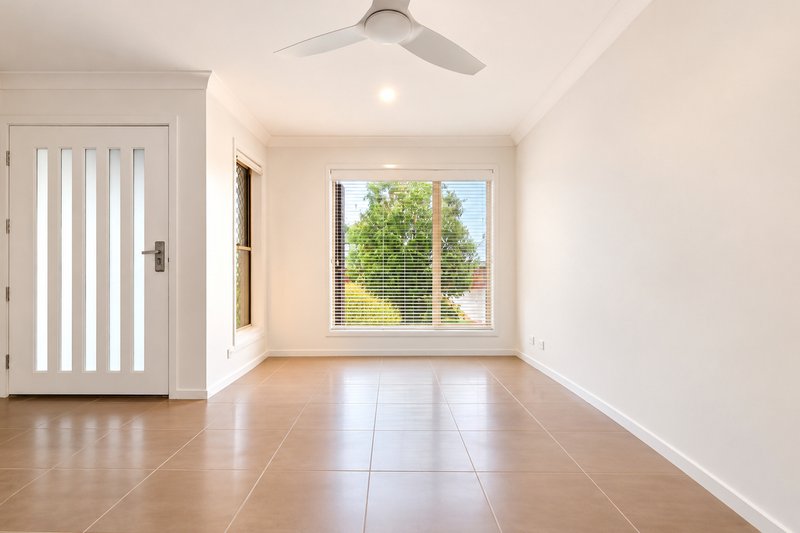 Photo - 6 Elite Crescent, Narangba QLD 4504 - Image 2