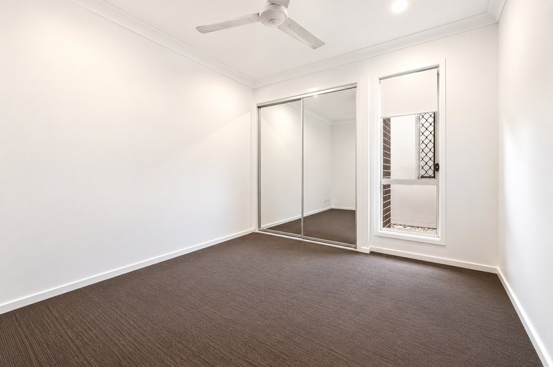 Photo - 6 Elite Crescent, Narangba QLD 4504 - Image 7