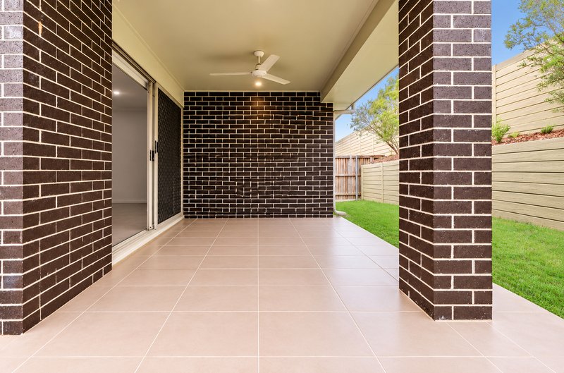Photo - 6 Elite Crescent, Narangba QLD 4504 - Image 10