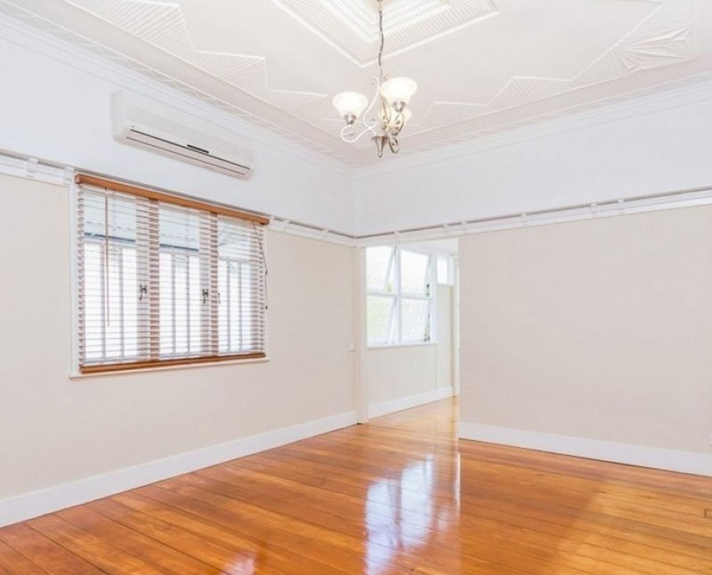 Photo - 6 Eliza Street, Clayfield QLD 4011 - Image 3