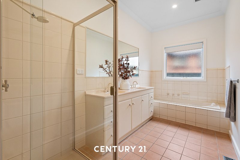 Photo - 6 Ellen Street, Bentleigh East VIC 3165 - Image 9