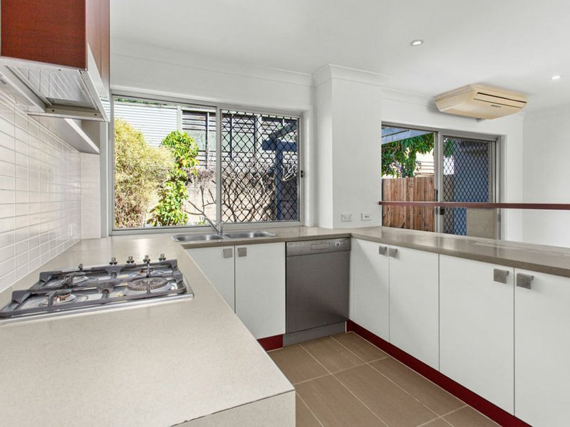 Photo - 6 Ellerston Avenue, Brookwater QLD 4300 - Image 3