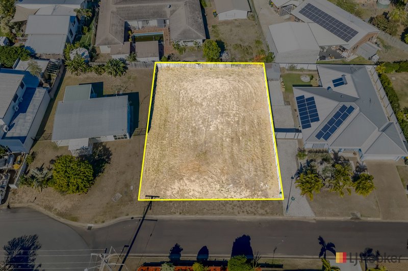 Photo - 6 Elm Street, Moore Park Beach QLD 4670 - Image 2