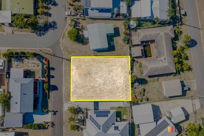 Photo - 6 Elm Street, Moore Park Beach QLD 4670 - Image 5