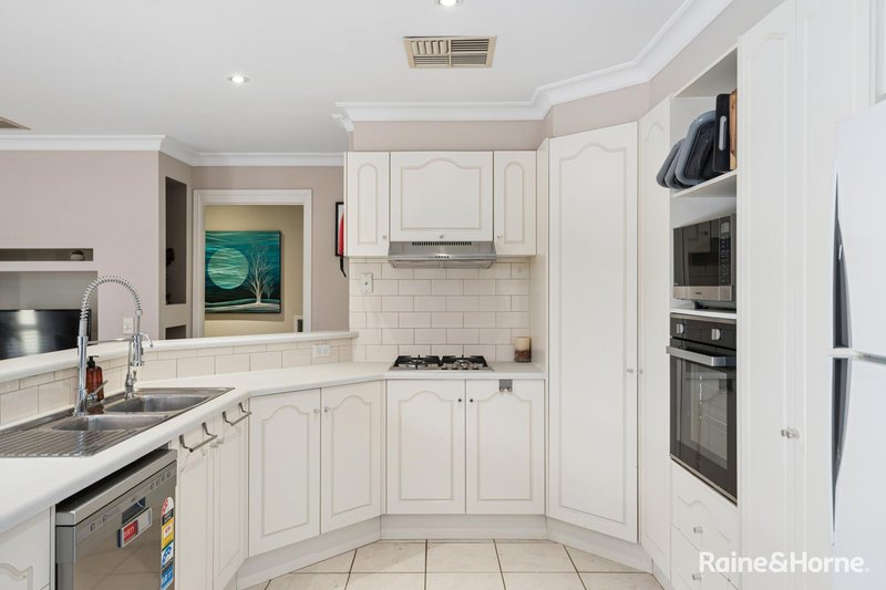 Photo - 6 Elmwood Court, Onkaparinga Hills SA 5163 - Image 7