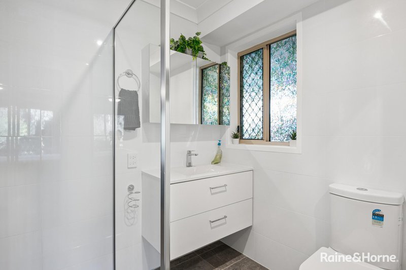 Photo - 6 Elmwood Court, Onkaparinga Hills SA 5163 - Image 11
