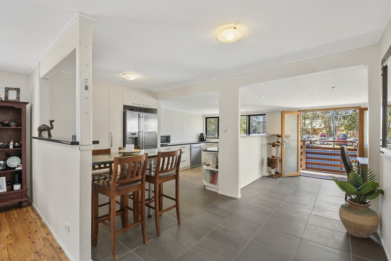 Photo - 6 Elna Court, Deception Bay QLD 4508 - Image 7