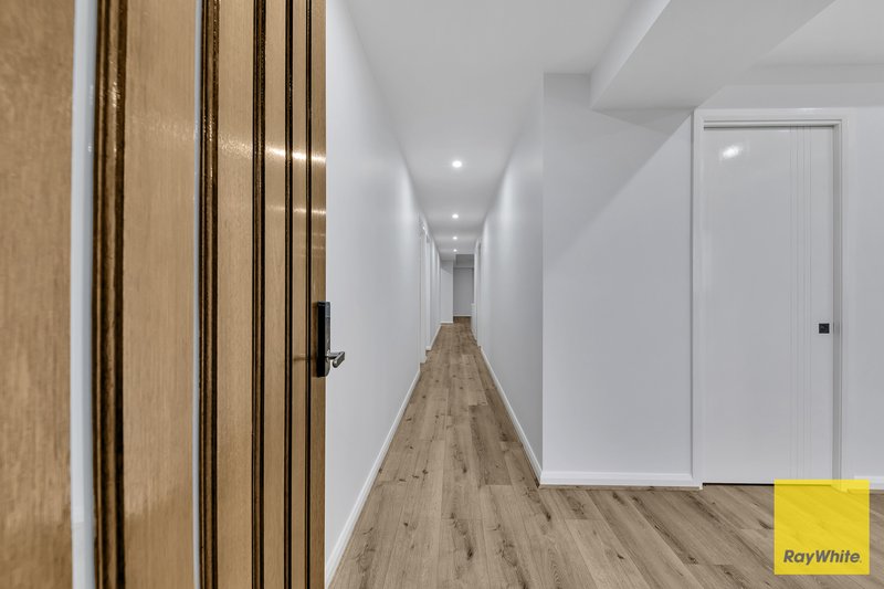 Photo - 6 Eloara Street, Tarneit VIC 3029 - Image 3