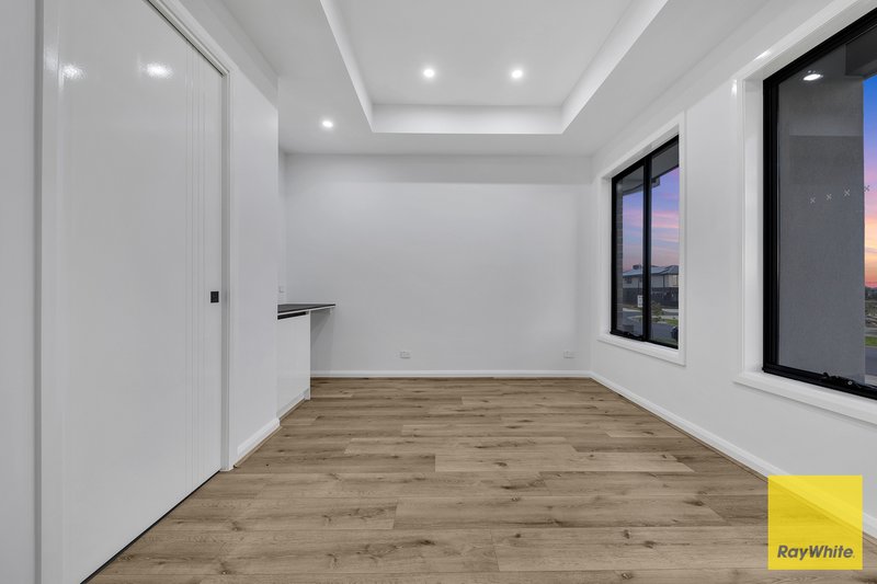 Photo - 6 Eloara Street, Tarneit VIC 3029 - Image 5