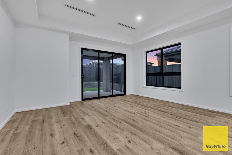 Photo - 6 Eloara Street, Tarneit VIC 3029 - Image 16