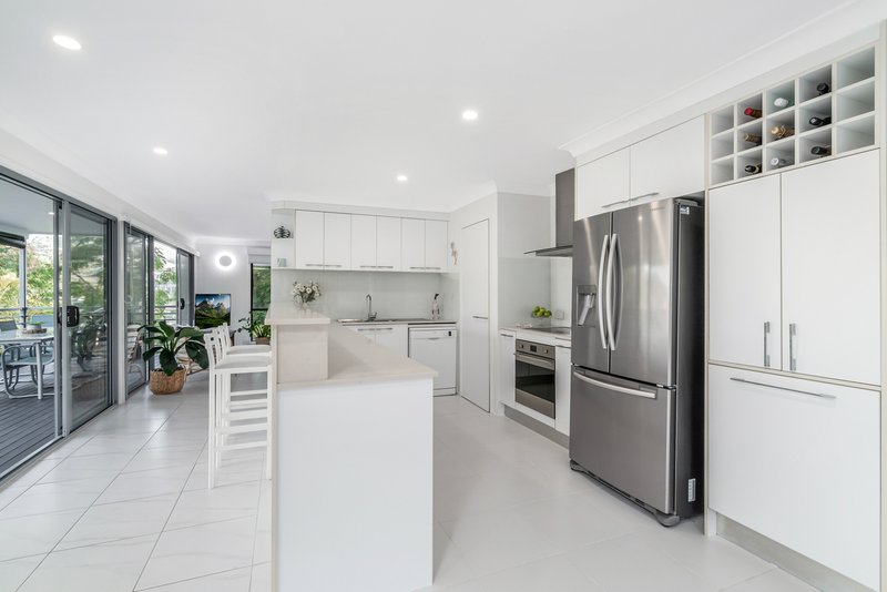 Photo - 6 Elowra Court, Tugun QLD 4224 - Image 4