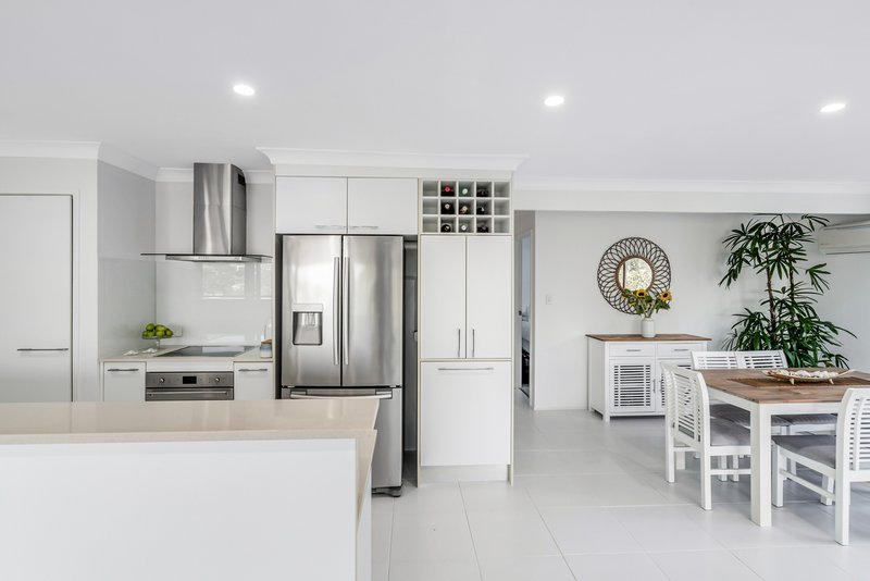 Photo - 6 Elowra Court, Tugun QLD 4224 - Image 5