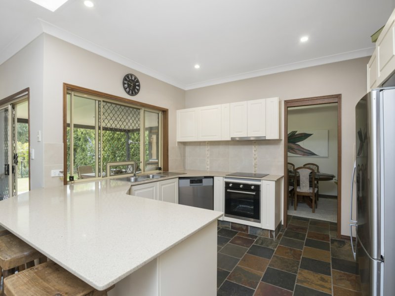 Photo - 6 Elsemore Court, Carrara QLD 4211 - Image 7