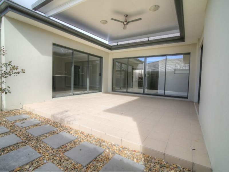 Photo - 6 Elsey Court, Pimpama QLD 4209 - Image 2