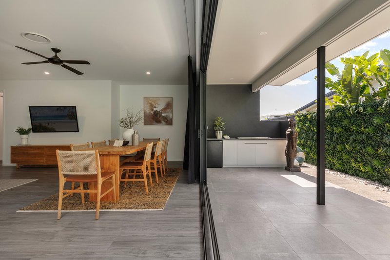 Photo - 6 Ely Street, Noosaville QLD 4566 - Image 10